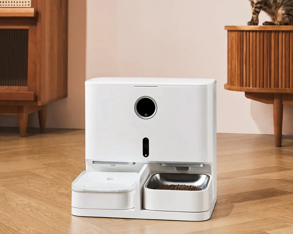 automatic pet feeder and water